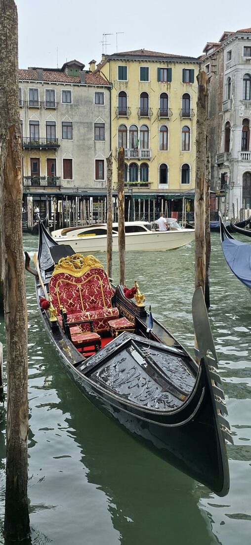 Les gondoles — Venise, par nos voyageurs