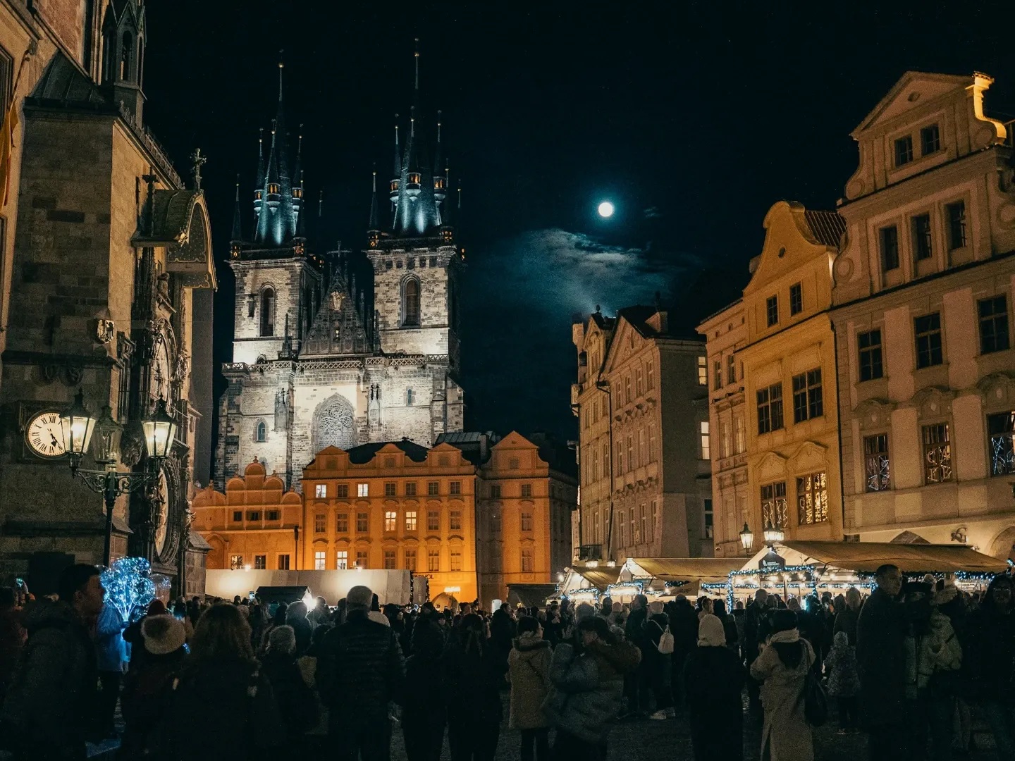 ⚡ OFFRE FLASH — Prague, la magie de Noël · 4 jours / 3 nuits · 16 → 19/12/2026 (base double)
